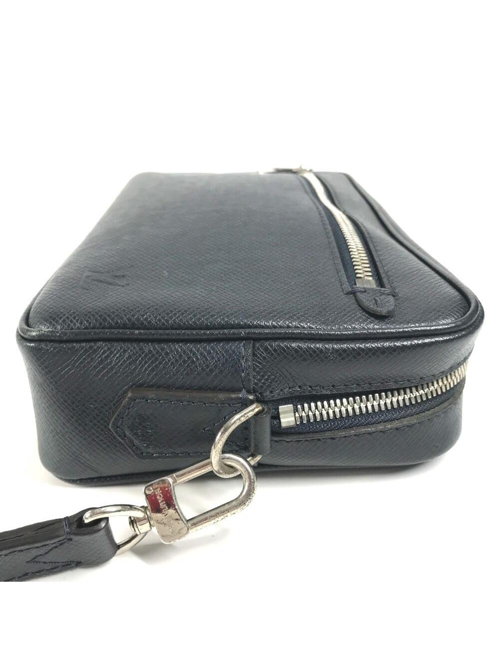 Louis Vuitton Kasai Clutch Taiga #318445l75b View 3